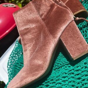 Steve Madden Brown Heeled Boots 91/2